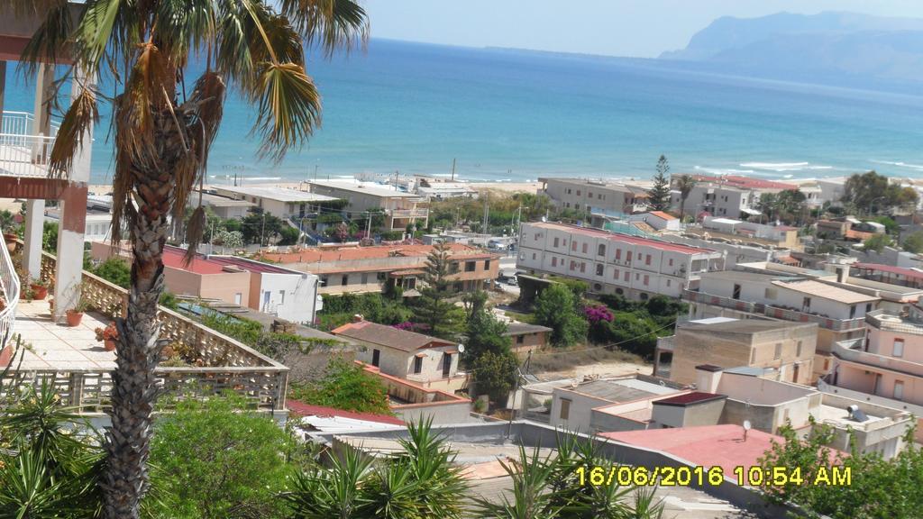 La Casa Delle Ginestre Alcamo Marina Exterior foto
