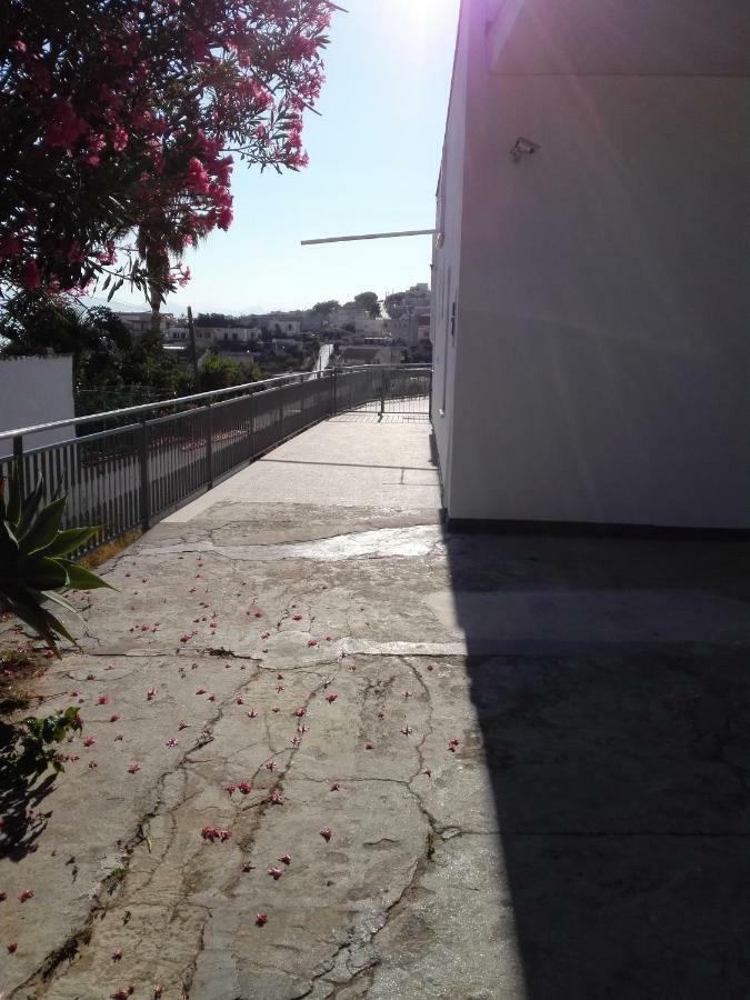 La Casa Delle Ginestre Alcamo Marina Exterior foto